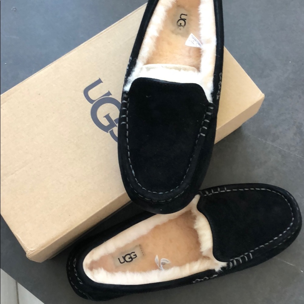 Ugg Pure Women’s size 10. BEAND NEW